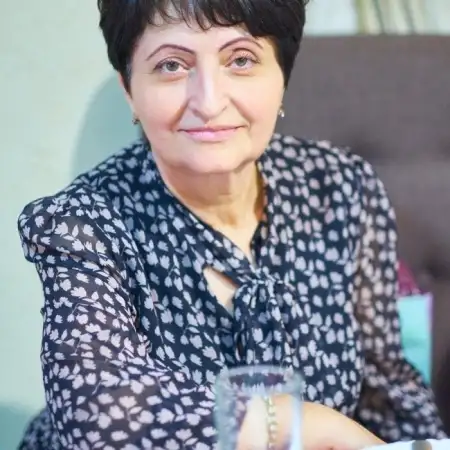 Света, 61Россия 