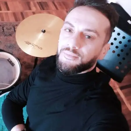 Arthur, 41Армения 