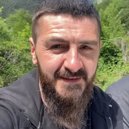 Мгер, 43Армения 