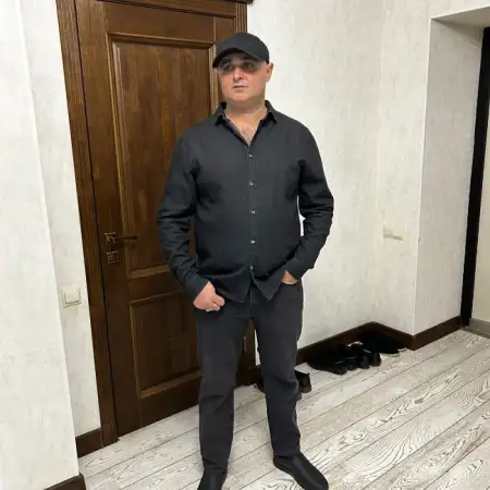 Эдгар, 40Россия 