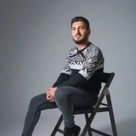 Ando, 27Армения