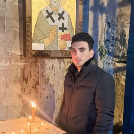 Ando, 27Армения