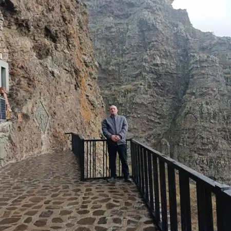 Armen, 53Армения