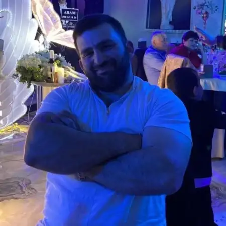 Eduard, 33Армения