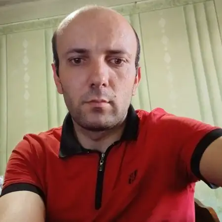 Arman, 33Армения