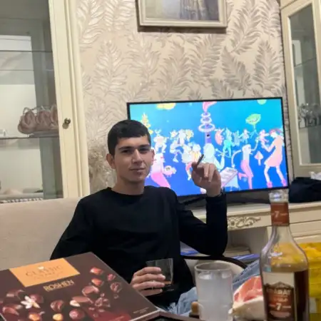 Arsen, 23Армения