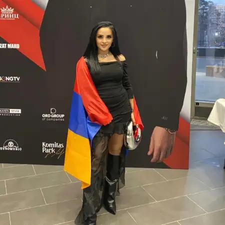 Лапр, 33Россия 