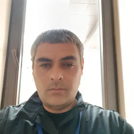 Arsen, 42Армения