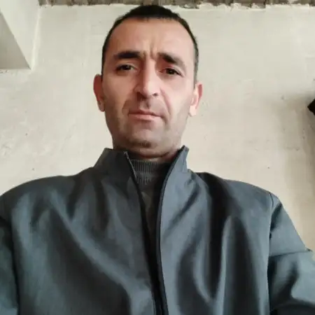 Artur, 39Армения 