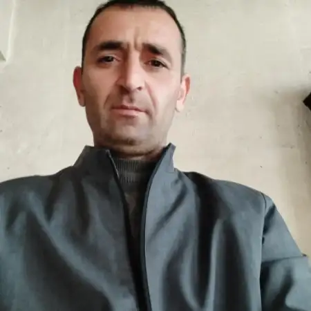 Artur, 39Армения 