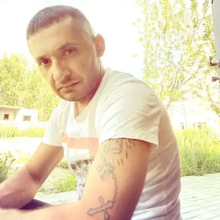 Норо, 33Россия