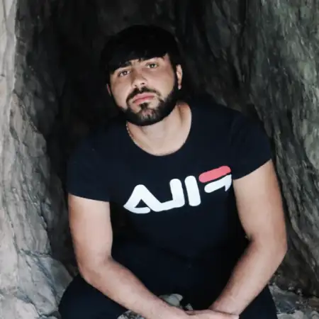 Aram, 24Армения 