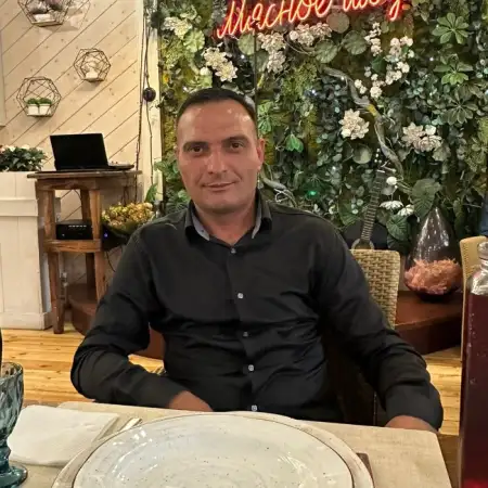 Геворг, 40Россия 