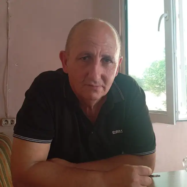 Armen, 50
