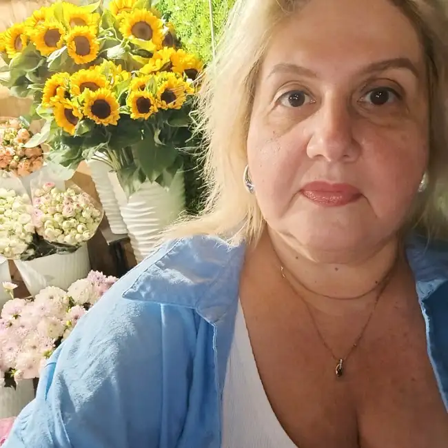 Оксана · 55 ·           