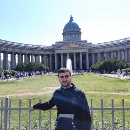 Енгибарян Камо, 38 лет Россия, Санкт-Петербург,  хочет встретить на сайте знакомств  Женщину 