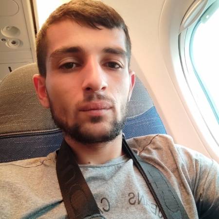 Vahagn, 24 года Армения хочет встретить на сайте знакомств  Женщину 