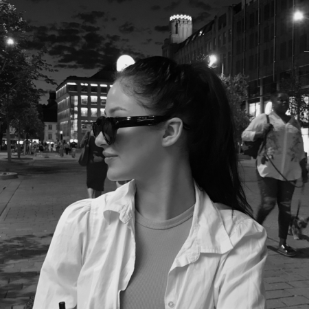 Viktoria, 18 лет Германия, Берлин хочет встретить на сайте знакомств  Мужчину 